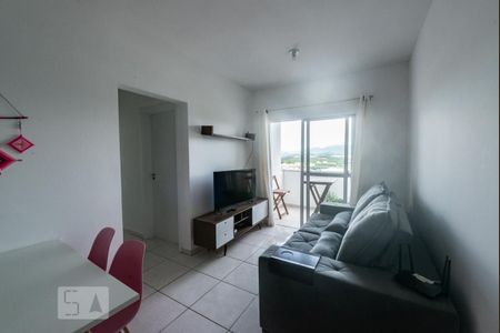 Sala de apartamento para alugar com 2 quartos, 56m² em Potecas, São José