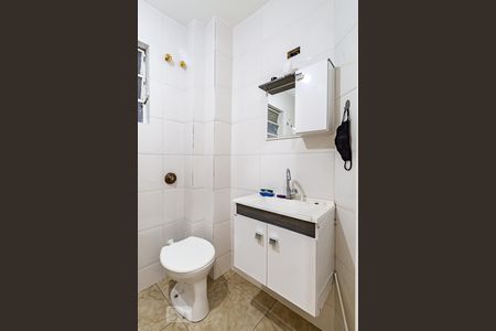 Apartamento para alugar com 66m², 2 quartos e sem vaga Apartamento para alugar com 66m², 2 quartos e sem vagaBanheiro