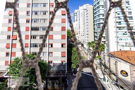Vista de apartamento à venda com 2 quartos, 66m² em Pinheiros, São Paulo