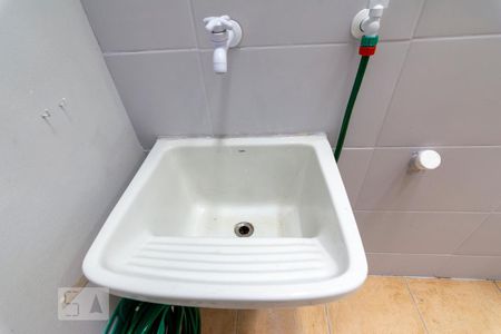 Apartamento à venda com 74m², 2 quartos e 2 vagasÁrea de Serviço