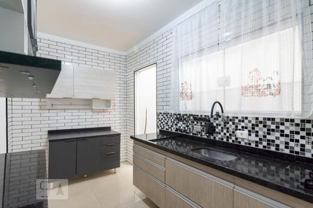 Apartamento à venda com 74m², 2 quartos e 2 vagasCozinha