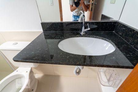 Apartamento à venda com 74m², 2 quartos e 2 vagasBanheiro Suíte 2