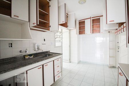 Apartamento para alugar com 100m², 3 quartos e 2 vagasCozinha