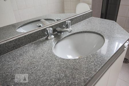 Apartamento para alugar com 100m², 3 quartos e 2 vagasBanheiro Quarto 2 suite