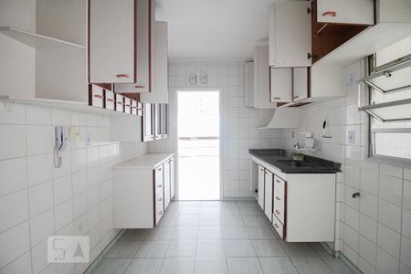 Apartamento para alugar com 100m², 3 quartos e 2 vagasCozinha