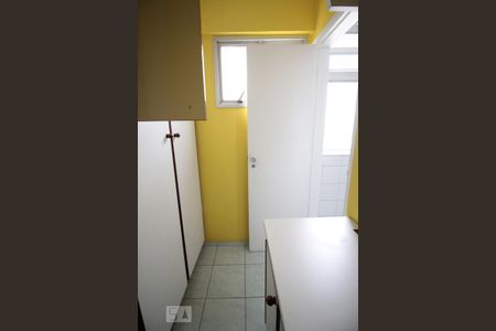 Apartamento para alugar com 100m², 3 quartos e 2 vagasQuarto de serviço