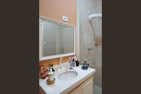 Apartamento para alugar com 75m², 2 quartos e sem vagaBanheiro 