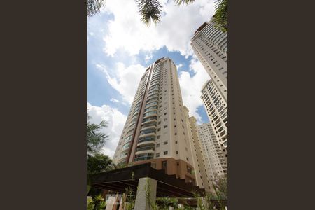 Apartamento para alugar com 270m², 3 quartos e 4 vagasFachada do bloco