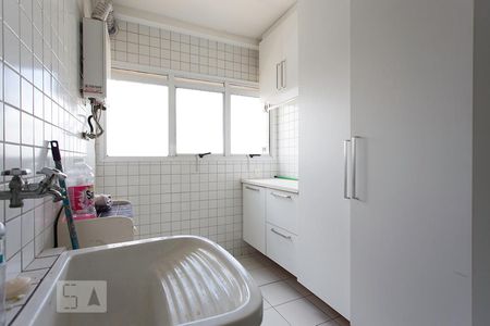 Apartamento para alugar com 270m², 3 quartos e 4 vagasÁrea de Serviço