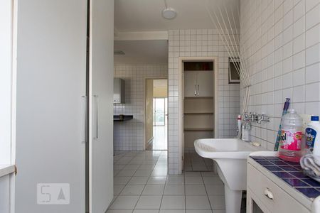 Apartamento para alugar com 270m², 3 quartos e 4 vagasÁrea de Serviço