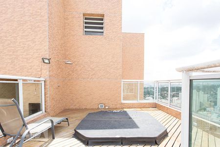 Apartamento para alugar com 270m², 3 quartos e 4 vagasVaranda - Jacuzzi