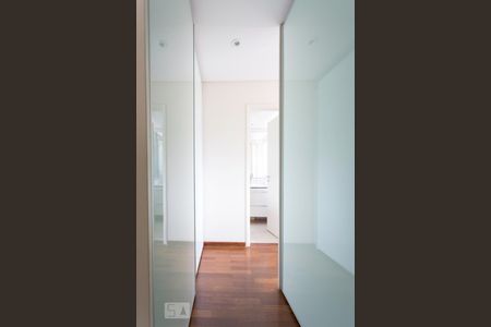 Apartamento para alugar com 270m², 3 quartos e 4 vagasCloset da suíte 1