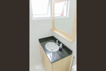 Casa à venda com 100m², 3 quartos e 2 vagasBanheiro