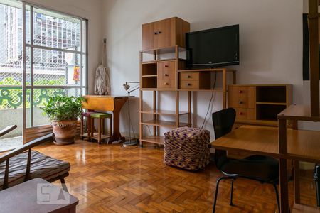 Sala de apartamento para alugar com 1 quarto, 69m² em Bela Vista, São Paulo