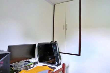 Casa à venda com 60m², 2 quartos e sem vagaQuarto 2 - Armários