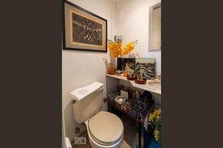 Apartamento à venda com 100m², 3 quartos e 2 vagasLavabo