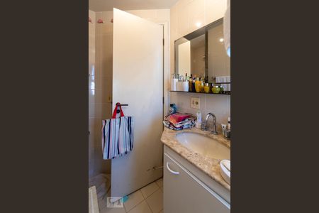 Apartamento à venda com 100m², 3 quartos e 2 vagasBanheiro da Suíte