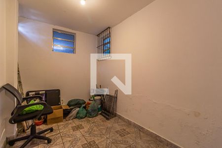Casa à venda com 190m², 2 quartos e 2 vagasQuarto de Serviço