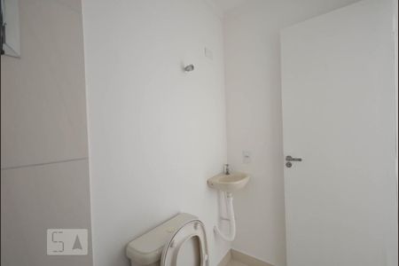 Banheiro de kitnet/studio para alugar com 1 quarto, 32m² em Saúde, São Paulo