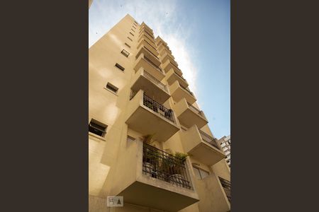 Apartamento à venda com 80m², 2 quartos e 1 vagaFachada