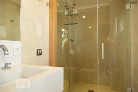 Apartamento à venda com 80m², 2 quartos e 1 vagaBanheiro suíte