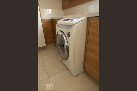 Apartamento à venda com 80m², 2 quartos e 1 vagaÁrea de serviço