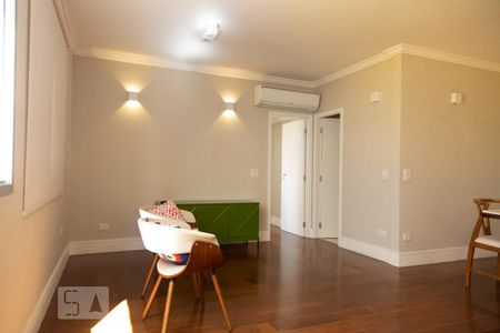 Sala de apartamento à venda com 2 quartos, 80m² em Indianópolis, São Paulo