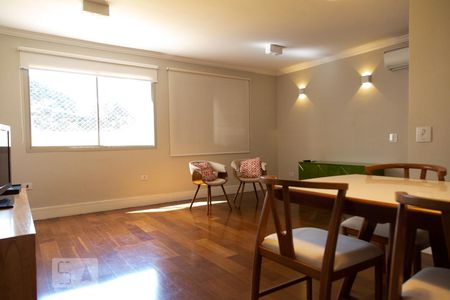 Sala de apartamento à venda com 2 quartos, 80m² em Indianópolis, São Paulo