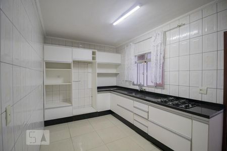 Casa à venda com 96m², 2 quartos e 2 vagas Casa à venda com 96m², 2 quartos e 2 vagasCozinha