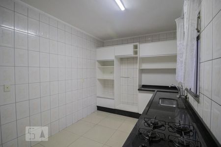 Casa à venda com 96m², 2 quartos e 2 vagas Casa à venda com 96m², 2 quartos e 2 vagasCozinha