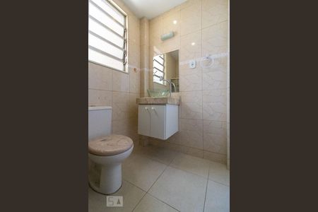 Apartamento à venda com 70m², 2 quartos e sem vagaBanheiro