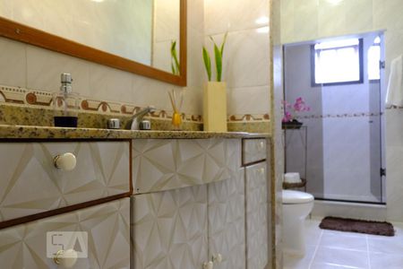 Casa à venda com 500m², 3 quartos e 2 vagasBanheiro social