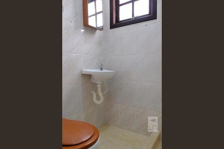 Casa à venda com 500m², 3 quartos e 2 vagasBanheiro de serviço