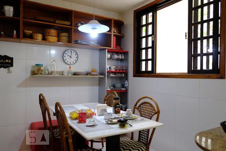 Casa à venda com 500m², 3 quartos e 2 vagasCozinha