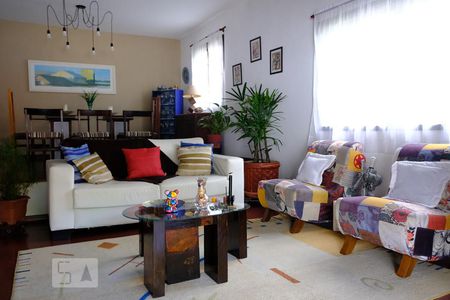 Sala de casa à venda com 3 quartos, 500m² em Freguesia de Jacarepaguá, Rio de Janeiro