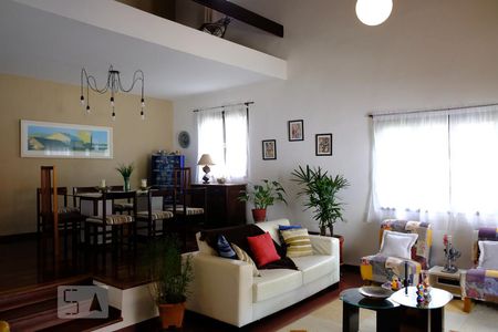 Sala de casa à venda com 3 quartos, 500m² em Freguesia de Jacarepaguá, Rio de Janeiro