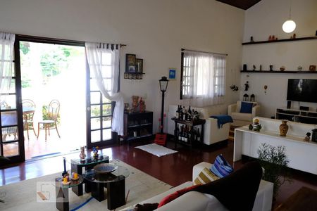 Sala de casa à venda com 3 quartos, 500m² em Freguesia de Jacarepaguá, Rio de Janeiro