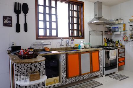 Casa à venda com 500m², 3 quartos e 2 vagasCozinha