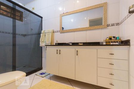 Casa à venda com 240m², 3 quartos e 3 vagas Casa à venda com 240m², 3 quartos e 3 vagasBanheiro da Suíte 1