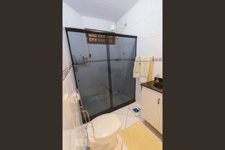 Casa à venda com 240m², 3 quartos e 3 vagas Casa à venda com 240m², 3 quartos e 3 vagasBanheiro da Suíte 1