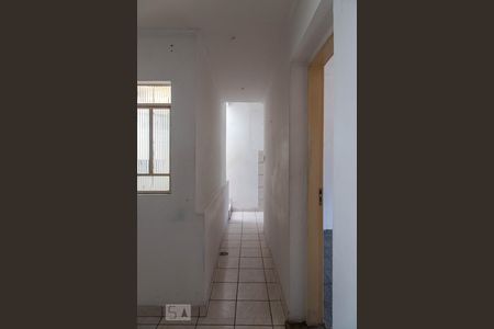 Corredor de apartamento para alugar com 2 quartos, 70m² em Quarta Parada, São Paulo
