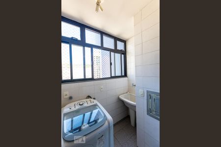 Apartamento à venda com 120m², 3 quartos e 1 vagaÁrea de Serviço