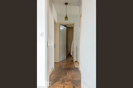 Casa à venda com 220m², 3 quartos e 3 vagasCorredor