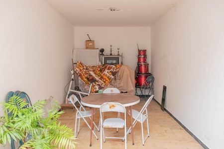Casa à venda com 220m², 3 quartos e 3 vagasGaragem