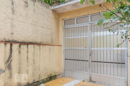 Casa à venda com 220m², 3 quartos e 3 vagasEntrada