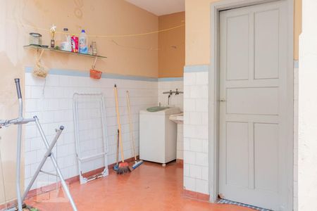 Casa à venda com 220m², 3 quartos e 3 vagasLavanderia