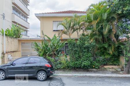 Casa à venda com 220m², 3 quartos e 3 vagasEntrada