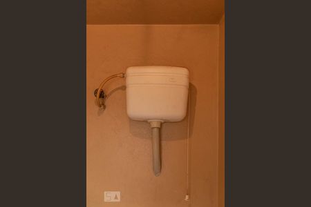 Casa à venda com 220m², 3 quartos e 3 vagasBanheiro de Serviço