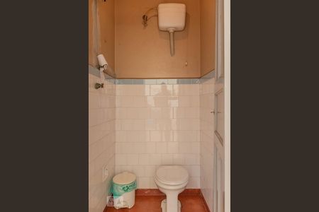 Casa à venda com 220m², 3 quartos e 3 vagasBanheiro de Serviço