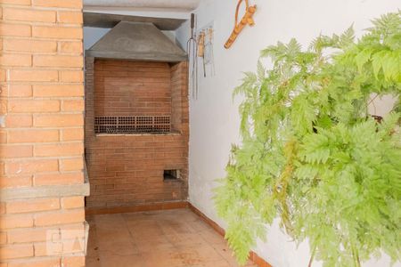 Casa à venda com 220m², 3 quartos e 3 vagasChurrasqueira